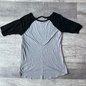 Backless baseball tee